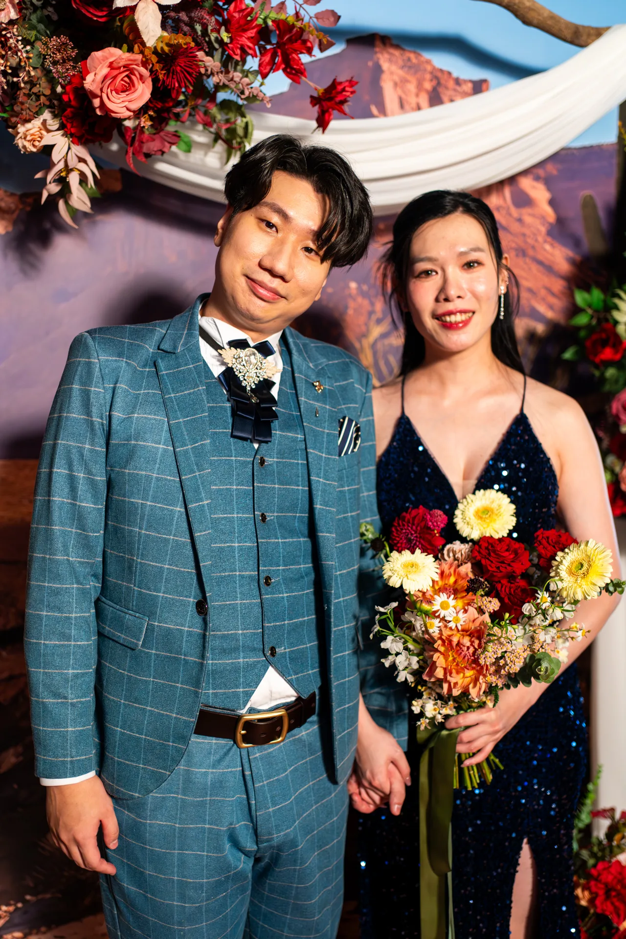新人與花藝拱門