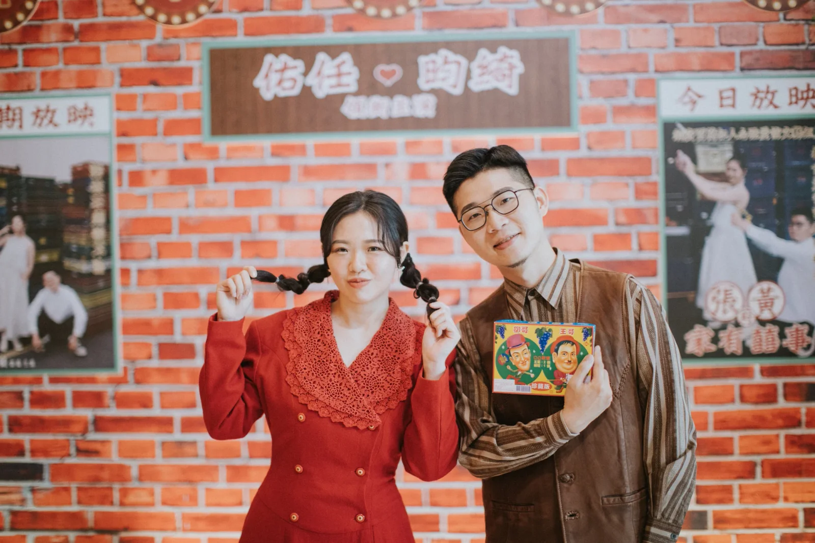 cutepiggy724 復古中式 — 紅色漆器 + 舊木盒寶麗來「Eric & keeler」